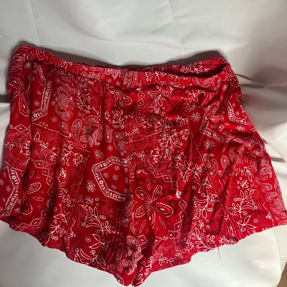 VENUS, Red Bandana Print Skort-Americana look! - Picture 3 of 12